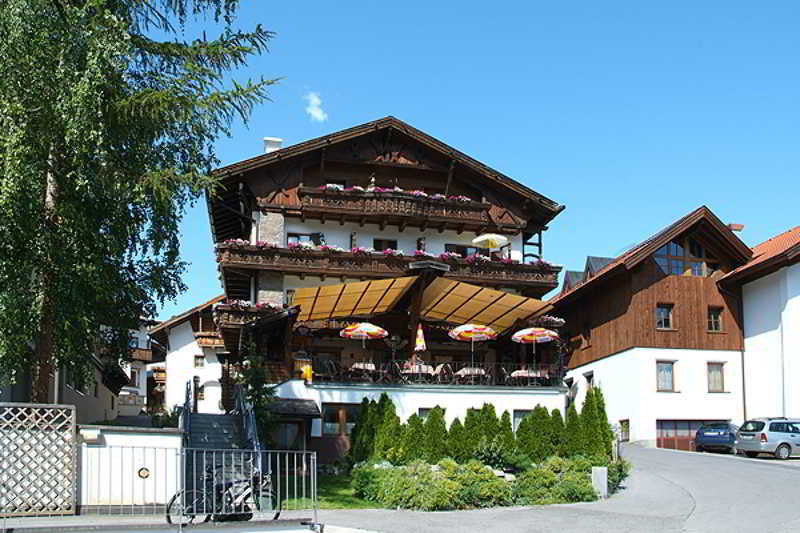 Hotel Tirolerhof Зерфаус Екстериор снимка