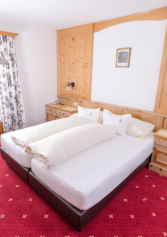 Hotel Tirolerhof Зерфаус Екстериор снимка